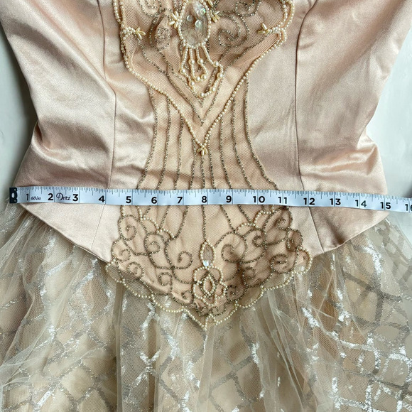 LARALIE VINTAGE PRINCESS BALL GOWN BEADED IN CHAMPAIGN WOMEN SIZE 6/8 - Picture 11 of 13